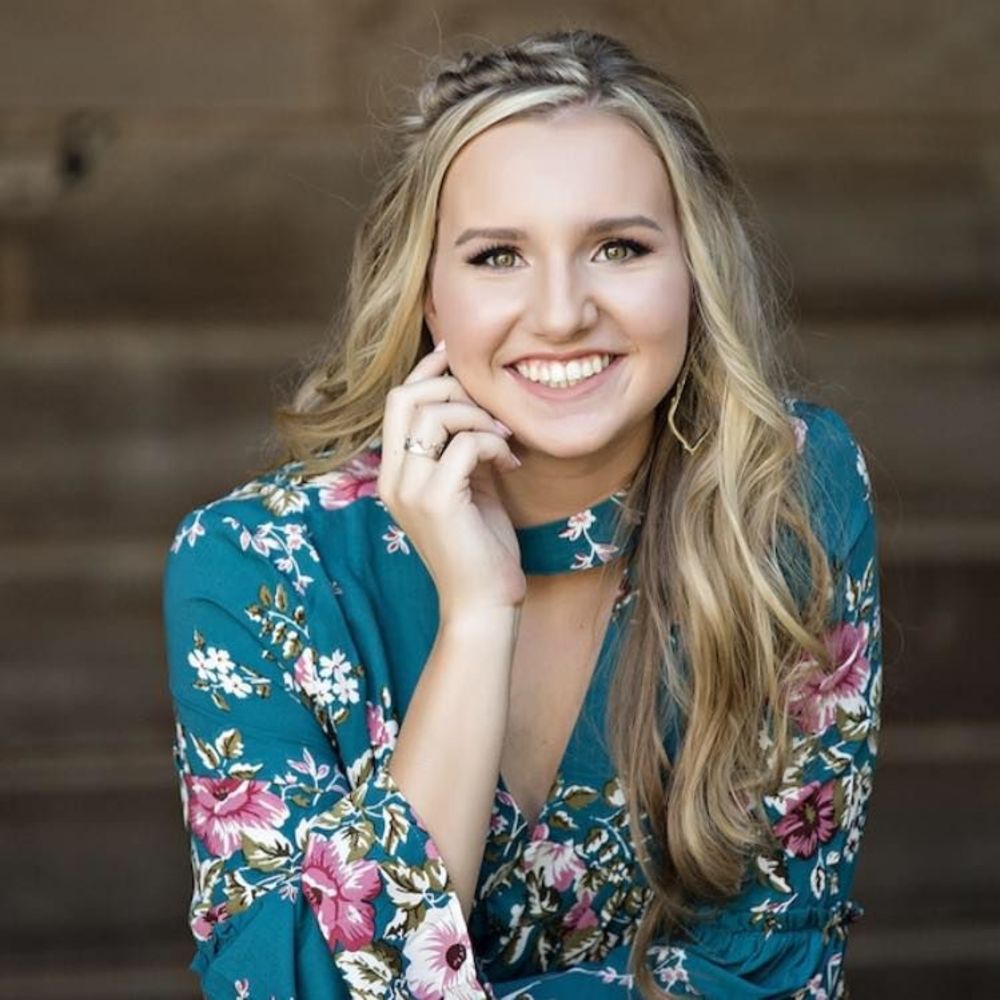 Meet your Posher, Addison